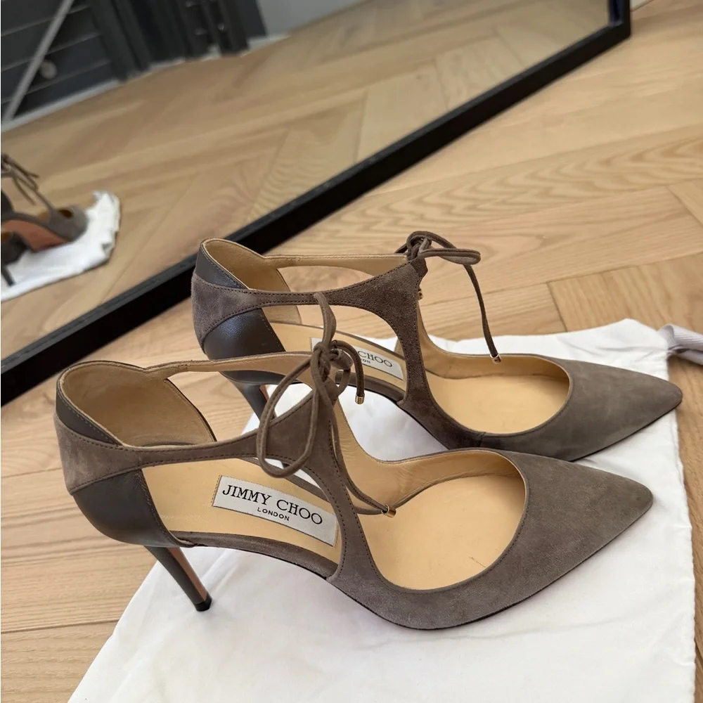 JIMMY CHOO
Vanessa grey suede pumps, size 38.5. - Picture 2 of 5